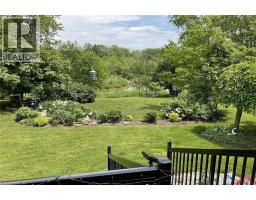 46 ERIE Street N - 31
