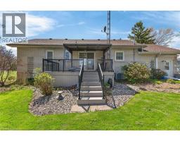 46 ERIE Street N - 32
