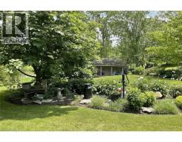 46 ERIE Street N - 35