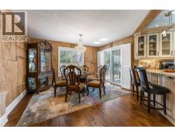 60 CHANDOS Drive - 16