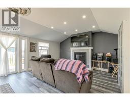 20 4TH Avenue - 25