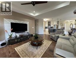 64 ENGLISH Crescent - 10