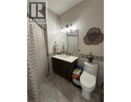 64 ENGLISH Crescent - 13