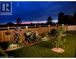 64 ENGLISH Crescent - 39