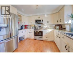 47 MANOR Drive - 23