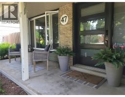 47 MANOR Drive - 4