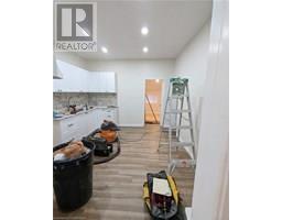 21 SARAH Street - 12