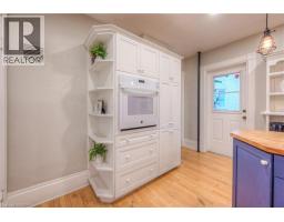 19 ROLAND Street - 12