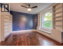 19 ROLAND Street - 26