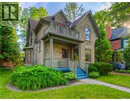 19 ROLAND Street - 43