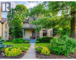 19 ROLAND Street - 44