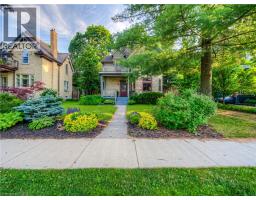 19 ROLAND Street - 45