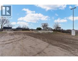 1431 WILSON Street W - 16
