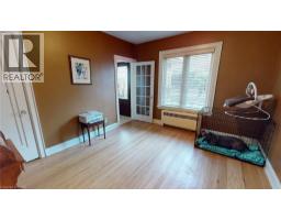 134 QUEENSWAY Drive - 10