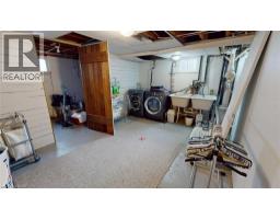 134 QUEENSWAY Drive - 16