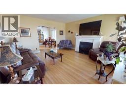 134 QUEENSWAY Drive - 3