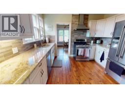 134 QUEENSWAY Drive - 9