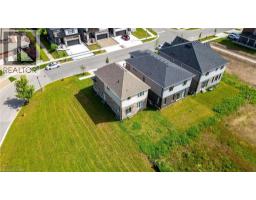 52 MONARCH WOODS Drive - 31