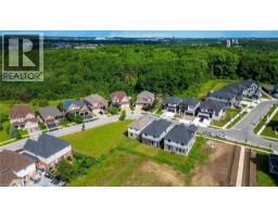 52 MONARCH WOODS Drive - 32