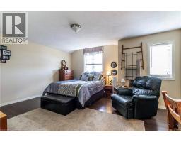 13 FERNCLIFFE Street - 15