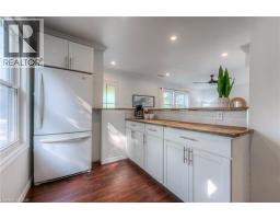 44 DUNDAS Street E - 10