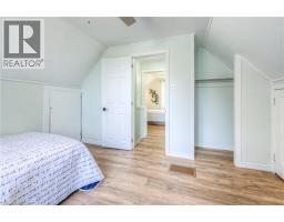 44 DUNDAS Street E - 20