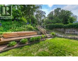 44 DUNDAS Street E - 26