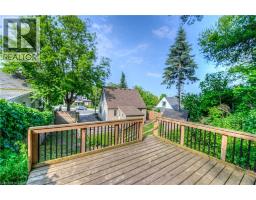 44 DUNDAS Street E - 32