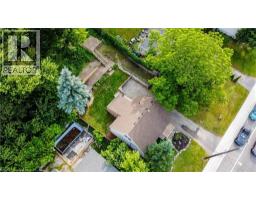 44 DUNDAS Street E - 36