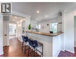 44 DUNDAS Street E - 8