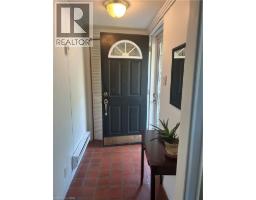 34 QUEENSWAY Drive - 11