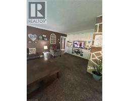 34 QUEENSWAY Drive - 13