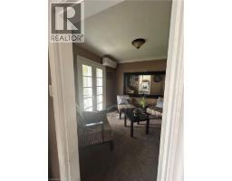 34 QUEENSWAY Drive - 18