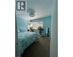 34 QUEENSWAY Drive - 24