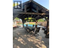 34 QUEENSWAY Drive - 6