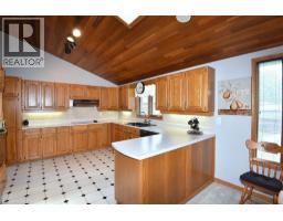 18 CLARA Crescent - 14