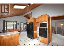 18 CLARA Crescent - 15