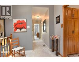 18 CLARA Crescent - 17