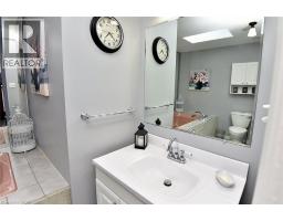 18 CLARA Crescent - 23