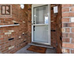 18 CLARA Crescent - 4