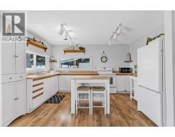 793 LAKESHORE Road - 15