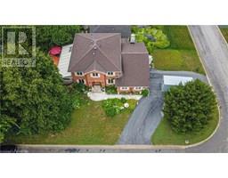 310 CAVENDISH Drive - 12