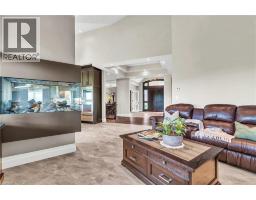 46 ANITA Drive - 15
