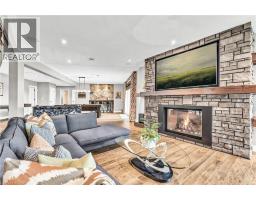 46 ANITA Drive - 36