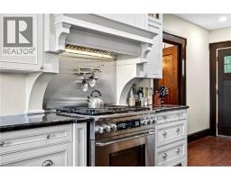 138 CAITHNESS Street E - 10