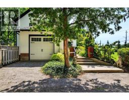138 CAITHNESS Street E - 3