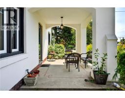 138 CAITHNESS Street E - 5