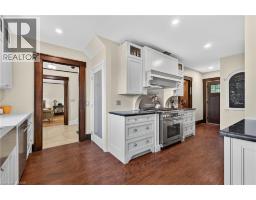 138 CAITHNESS Street E - 8