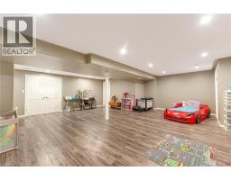 17 WEBB Avenue - 21