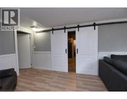 144 VICTORIA Street - 27